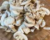Foto del paso 1 de la receta: Risotto de champiñones y gambas