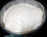 A picture of step 6 of Ladybirds Aussie Pavlova.