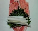 A picture of step 3 of Teriyaki Pork Green Onion and Shiso Leaf Rolls.