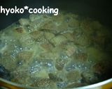 A picture of step 1 of Restaurant-style Beef Stew in a Pressure Cooker.
