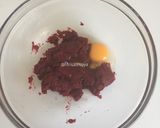 Foto langkah ke 2 dari resep Red velvet Eclairs.