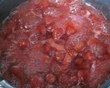 A picture of step 3 of Easy Strawberry Jam.