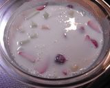 A picture of step 4 of Colorful Dome Shaped Fruit Yogurt Jelly.