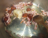 Foto del paso 3 de la receta: Arroz al horno con chorizo