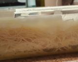 A picture of step 5 of Knefe / knafe with rice pudding filling.