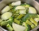 Foto del paso 2 de la receta: Crema de brócoli ligera