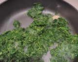 Foto del passaggio 2 della ricetta Calamari farciti con provola e pinoli