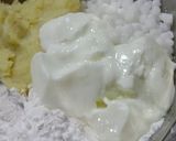 A picture of step 2 of Shingada flour fritters.