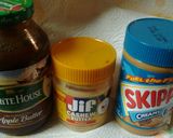 A picture of step 2 of Apple butter peanut butter cashew butter banana sandwich.