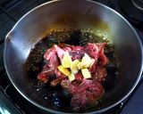 A picture of step 2 of Wine Simmered Beef with Ginger and Brown Sugar.