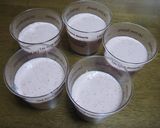 A picture of step 4 of Easy Strawberry Mousse.