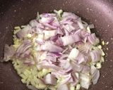 A picture of step 5 of Chicken Salami Spring Rolls.