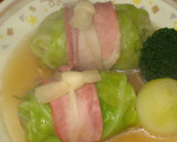 A picture of step 16 of Superb Cabbage Rolls Simmered in Consommé.