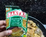 A picture of step 8 of Hariyali Chicken Gravy.