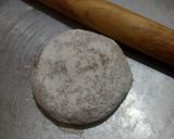 A picture of step 5 of Stuffed Pizza Paratha.