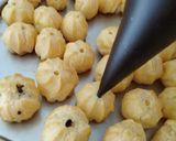 Foto langkah ke 8 dari resep Sus Kering isi Coklat.