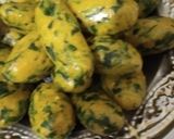 A picture of step 3 of Methi muthiya.