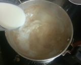A picture of step 4 of Besan sheera.