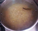 Foto del paso 8 de la receta: Garbanzos con bacalao y toque de aceite de perejil y ajo