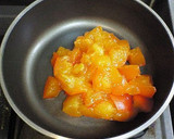 A picture of step 1 of Simple Persimmon Jam.