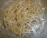 A picture of step 1 of Bean Sprouts and Nori Seaweed Salad With Sweet Vinegar Garlic Sauce.