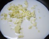A picture of step 6 of Chicken Sauté with Mentaiko Cheese Sauce.