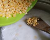 Foto langkah ke 2 dari resep Bubur Jagung Manis.