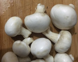 Foto del paso 4 de la receta: Cerdo horneado con champiñones
