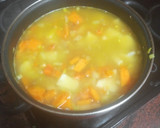 Foto del paso 3 de la receta: Crema de calabaza, zanahoria y garbanzos con espaguetis de zanahoria