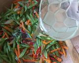 Foto langkah ke 4 dari resep Tumis Sayur Pelangi.