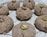 A picture of step 4 of Caramel Cocoa Coconut Macarons.