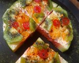 A picture of step 4 of Watermelon Pizza.