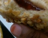 A picture of step 12 of Peanut Jam Tart.