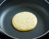 Foto langkah ke 4 dari resep Pancake lembut dan sederhana.