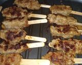 Foto langkah ke 3 dari resep Sate Buntel Praktis.