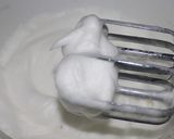 Foto langkah ke 4 dari resep Basic Butter Cup Cake.