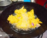 A picture of step 4 of Moong dal fritter.