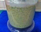 รูปขั้นตอนการทำที่ 1 ของ Broccoli Chicken Creamy Soup