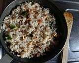 কোকোনাট ফ্রাইড রাইস (coconut fried rice recipe in Bengali) রেসিপি ধাপ - 7 ছবি