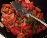 Foto langkah ke 4 dari resep Tumis Kulit Melinjo.