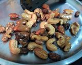 A picture of step 5 of Kashmiri Pulao.