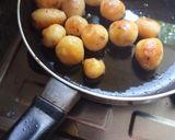 લસણીયા બટાકા (Lasaniya Bataka Recipe In Gujarati) રેસીપી સ્ટેપ1ફોટો