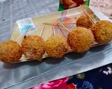 A picture of step 12 of Chicken cheese balls.