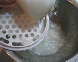 A picture of step 1 of Sweet Onion Japone Sauce.
