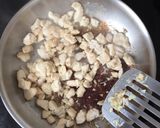 A picture of step 4 of Steamed Chicken/Pork Egg.