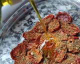 Foto del paso 4 de la receta: Tomates secos en conserva