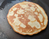 A picture of step 4 of Soft and Fluffy Pancake.
