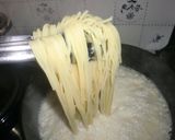 A picture of step 7 of Sublime Pasta with Garlic, Bacon and Heavy Cream.