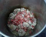 A picture of step 5 of Chicken Macaroni Soup (Sopas).