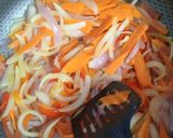Foto del paso 3 de la receta: Salteado de Zapallito con Zanahoria, Cebolla y Morrón